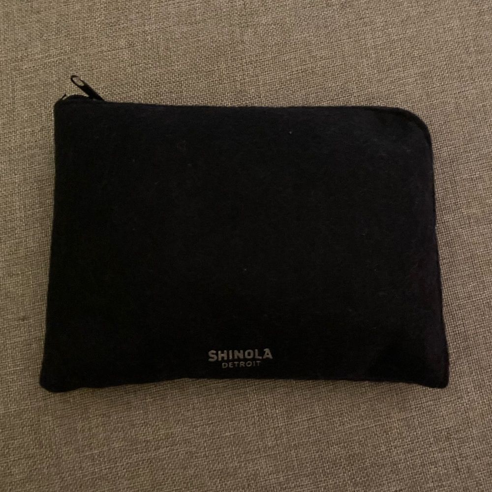 Travel Kit & Pouch - Picture 4 of 5